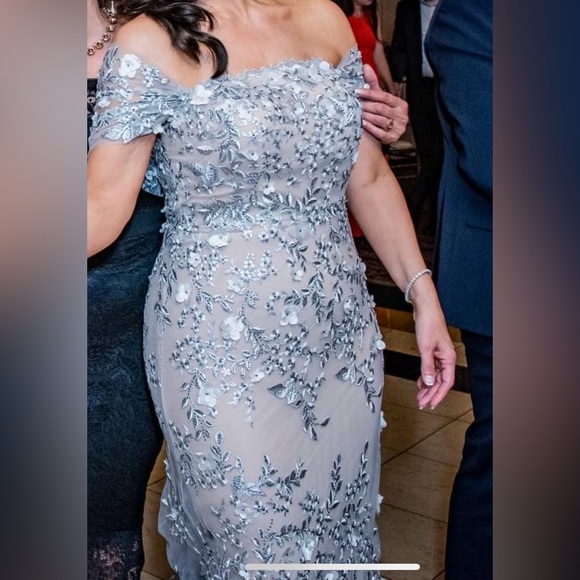 Montage by Mon Cheri Custom evening gown - Picture 4 of 11